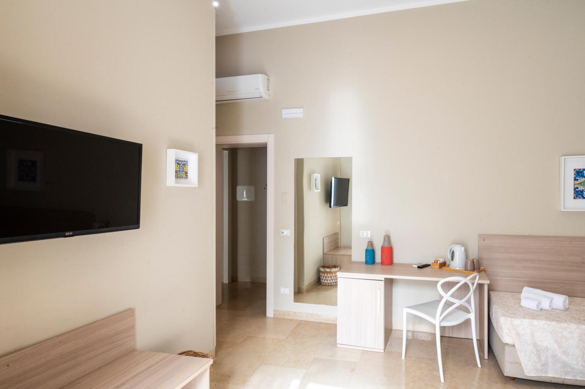 Le Mura - Charme Rooms Trapani Rum bild