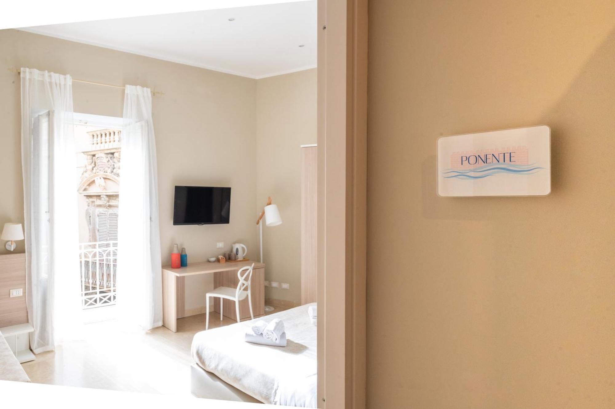 Le Mura - Charme Rooms Trapani Rum bild